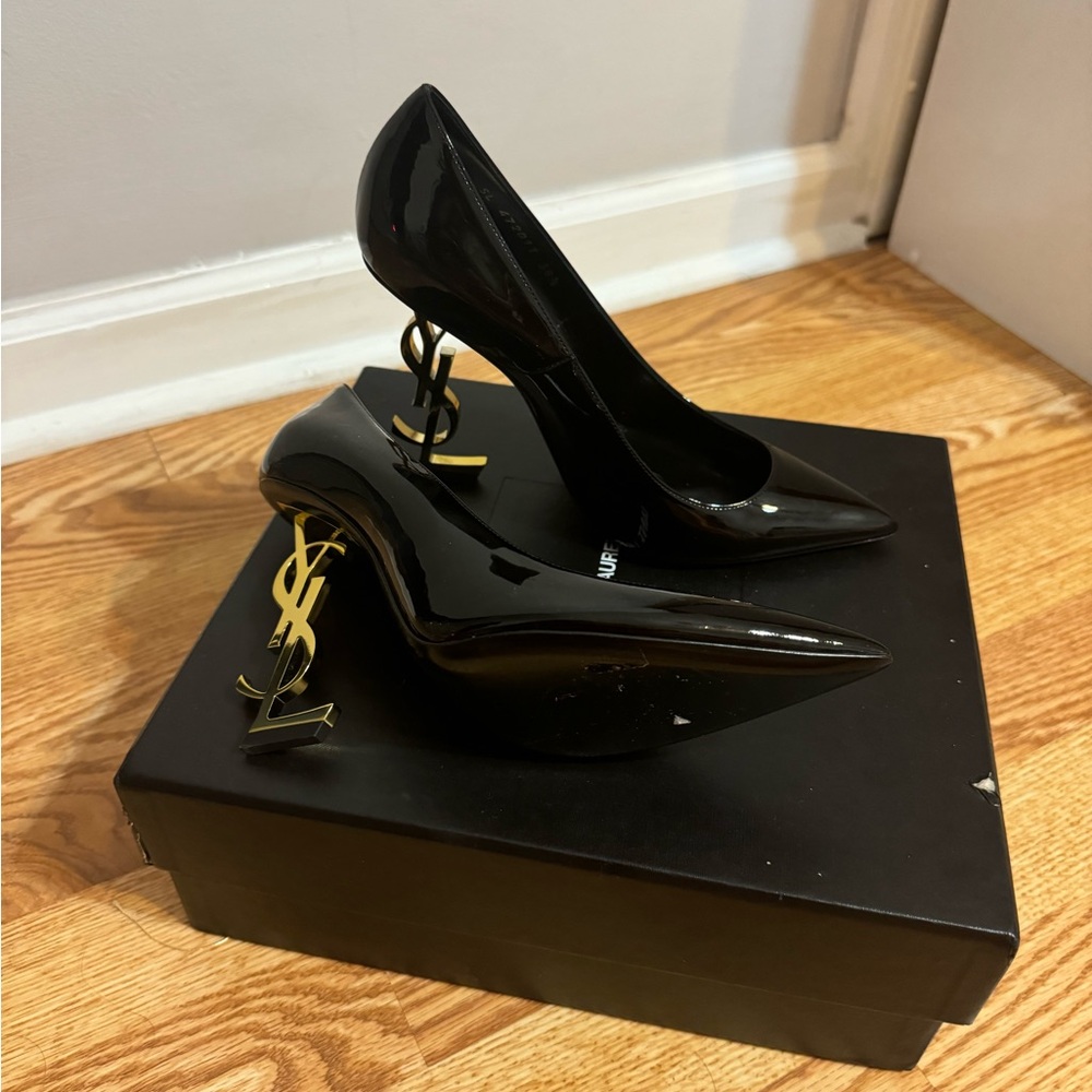 Yves Saint Laurent Black Patent Leather Heels